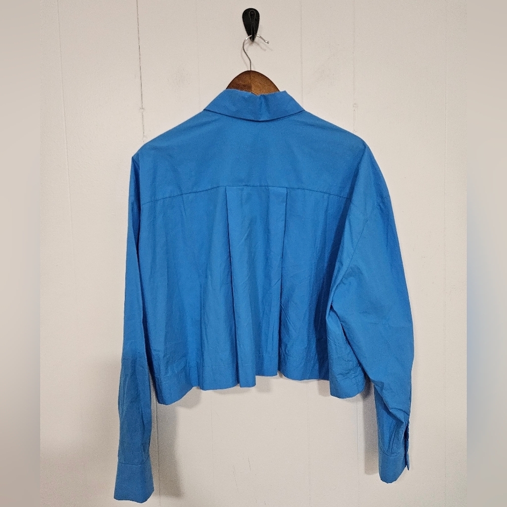 The Frankie Shop: Lawan Cropped Shirt - Picture 5 of 7